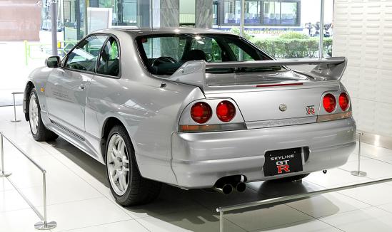 Nissan_Skyline_R33_GT-R_002.jpg