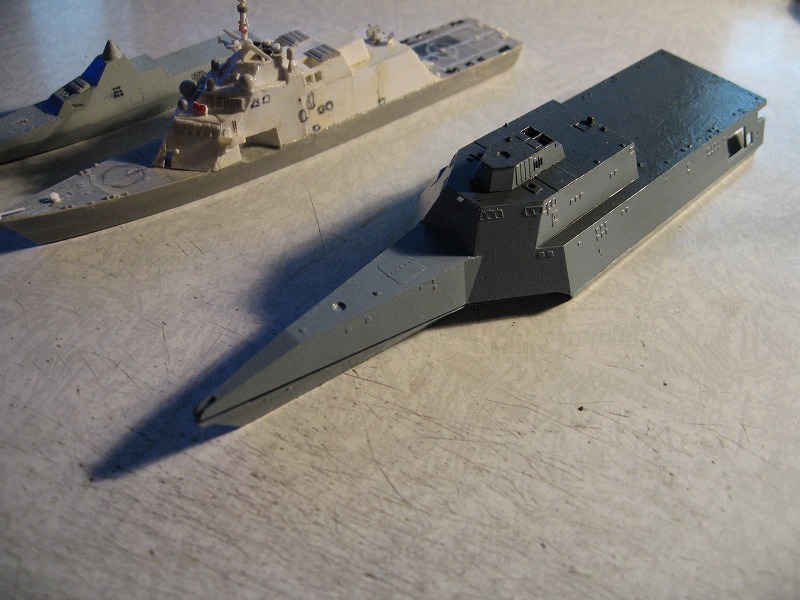 1 700scale模型 ペンギン工廠日誌 アメリカ海軍 沿海域戦闘艦インディペンデンス Lcs 2 1 700 建造中